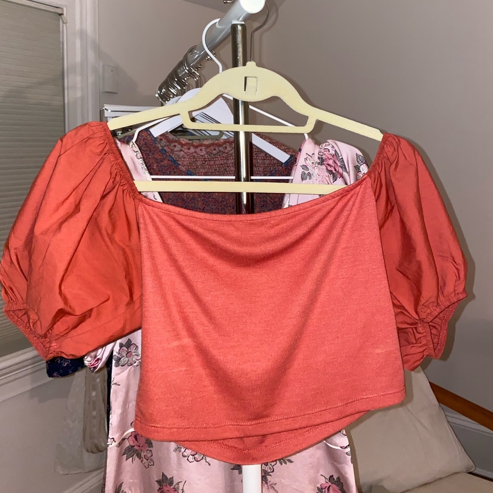 Puff sleeve top from Zara